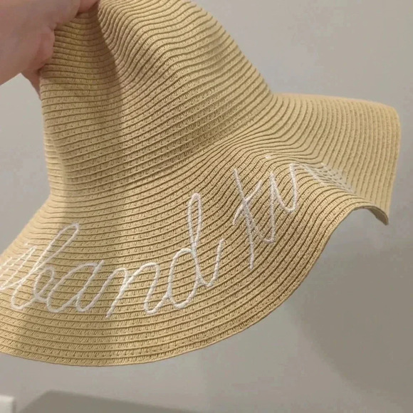 J Crew Sunhat ⛱️ "On Island Time" Straw Floppy Hat Summer Vacation Resortwear - Picture 3 of 7